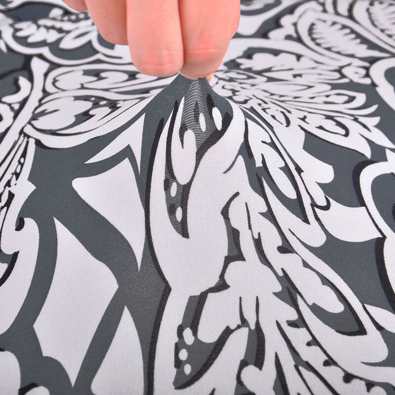 Weißer Vintage-Stuhlbezug