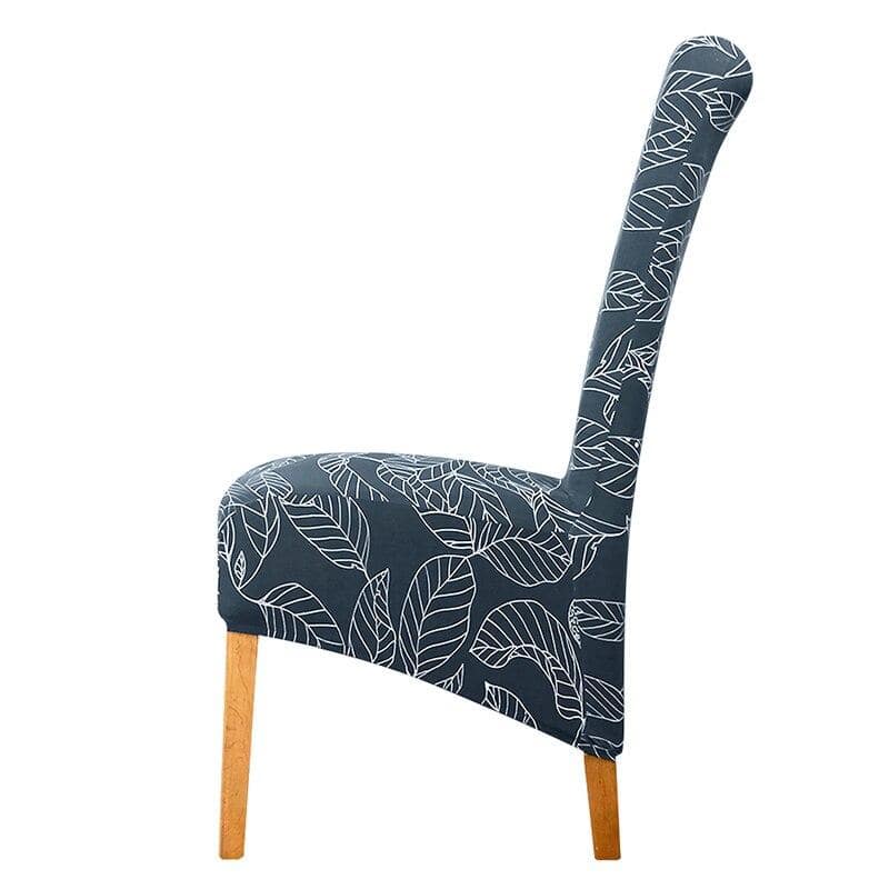 Großer grauer Stuhlbezug mit Federn