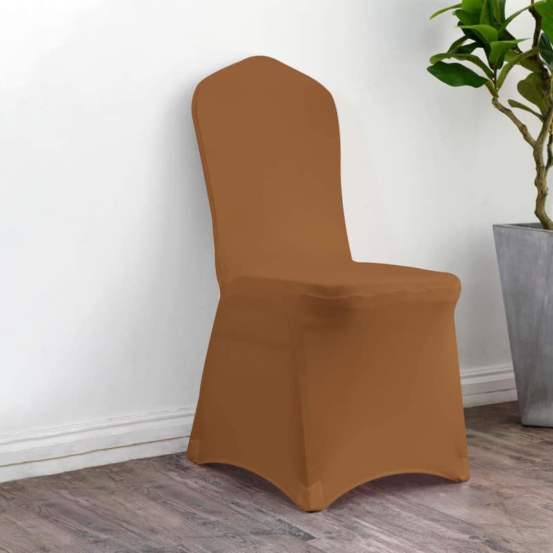 Orangefarbener Hochzeitsstuhlbezug