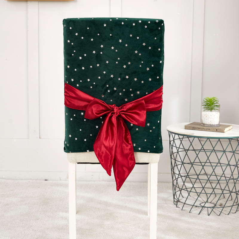 Weihnachtsstuhlbezug aus grünem Samt